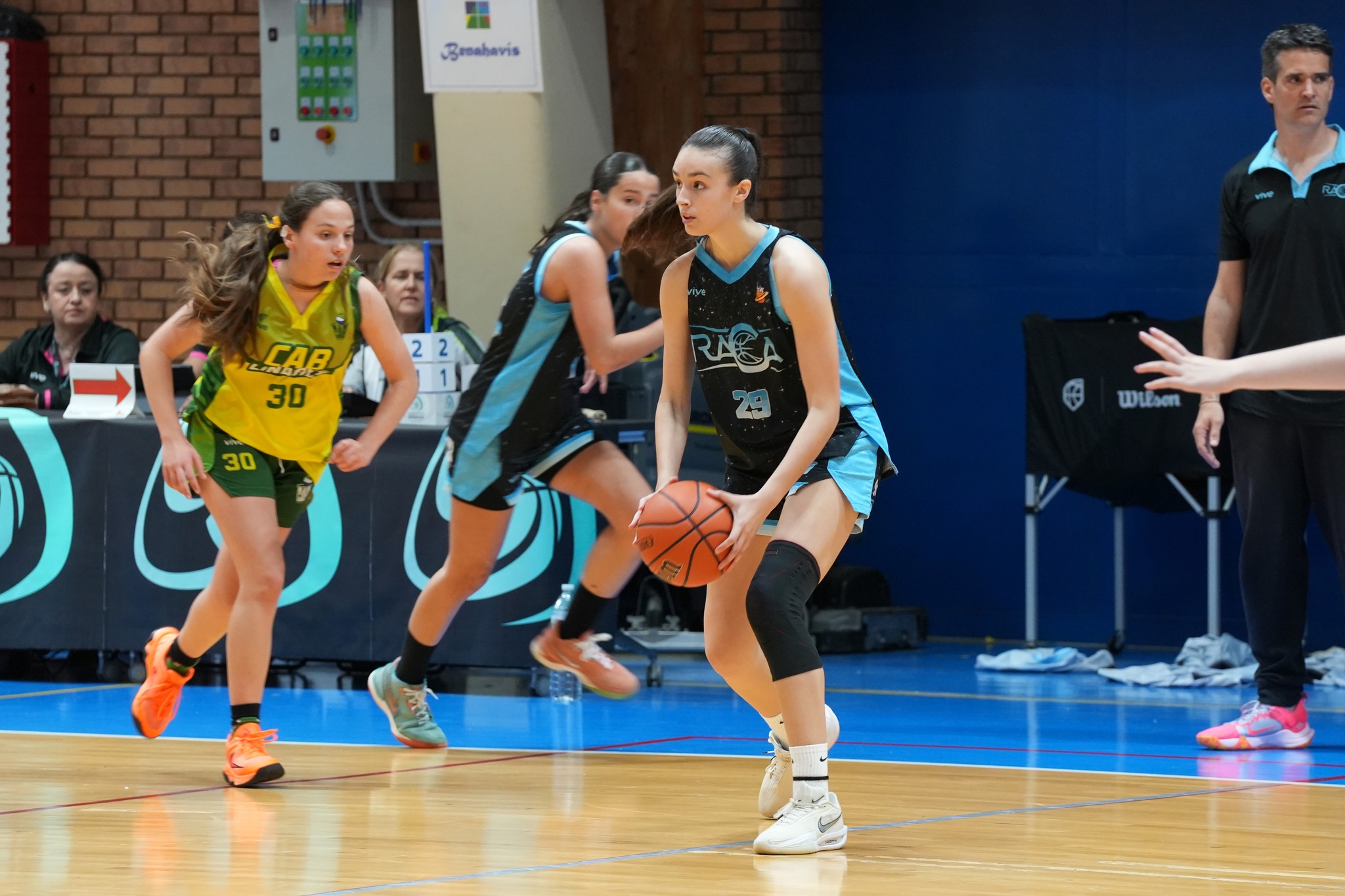 Segunda derrota de Dental Company CAB Linares en Benahavís